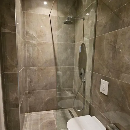 منتجع Whisky Coast & *