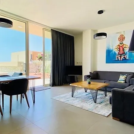 Whisky Coast & منتجع