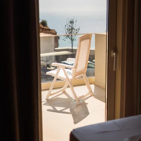 Whisky Coast & * Παλάσα