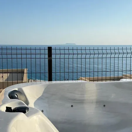 Θέρετρο Whisky Coast & *