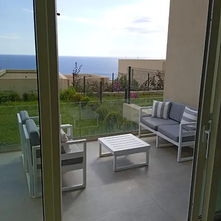 Rezort Whisky Coast & Palasë